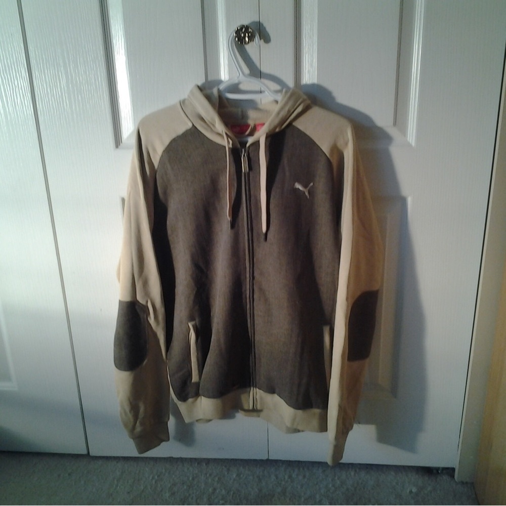 Puma Men’s Hoodie (XL)